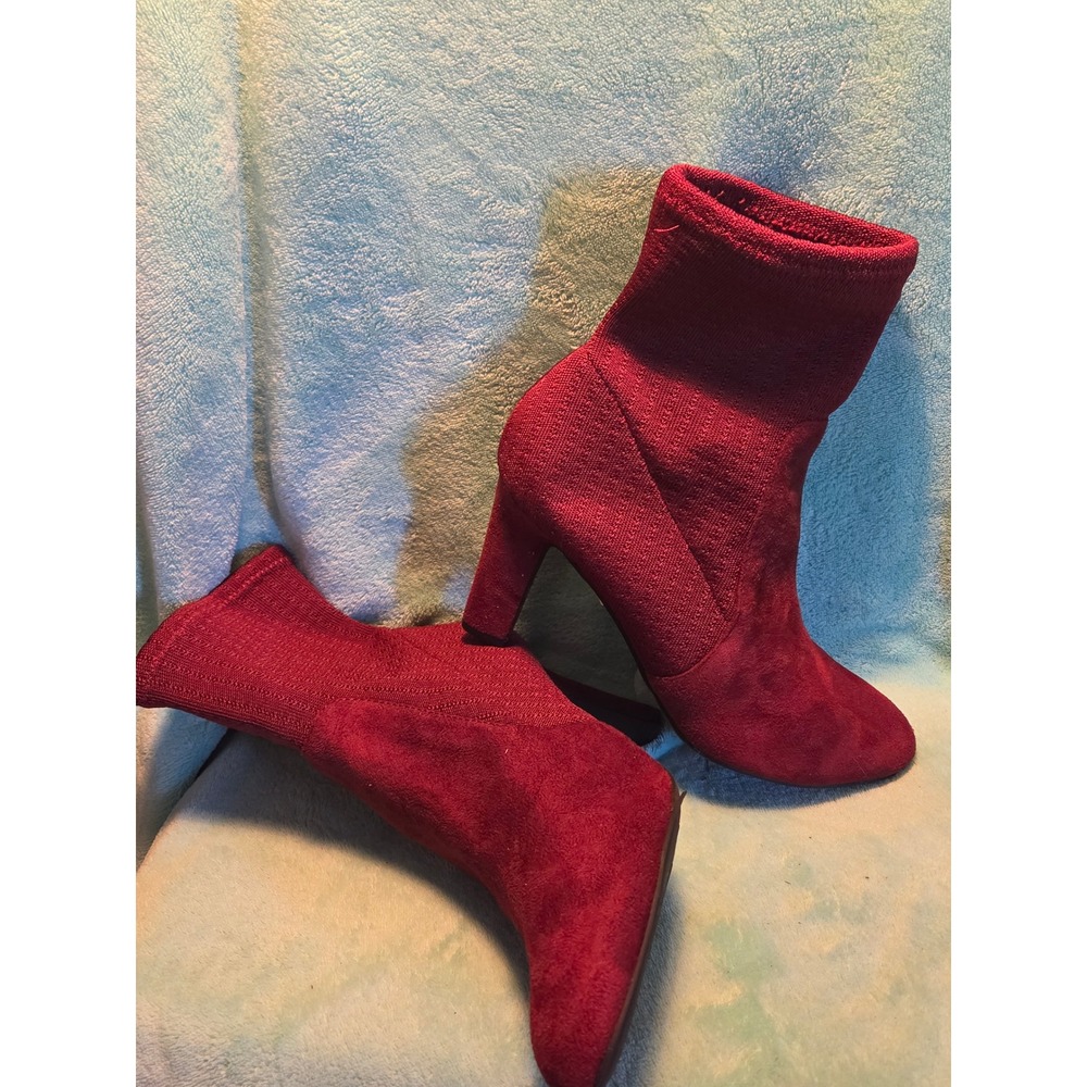 Impo Tizel Red Sock Booties Faux Suede Ribbed Knit Ankle Boots Size 11M